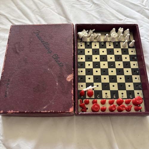 Vintage travelling chess set - travelling,