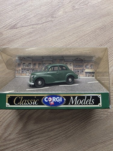 Corgi d702 morris - corgi, d702,