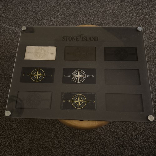 Stone island badge - stone,