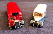 Joblot 2 1/76 scale built bus