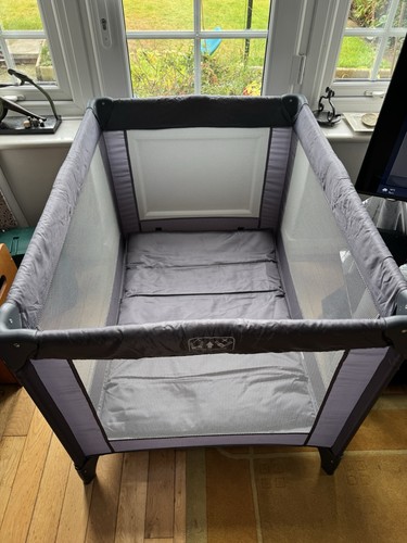 Excellent condition cuggl - excellent,