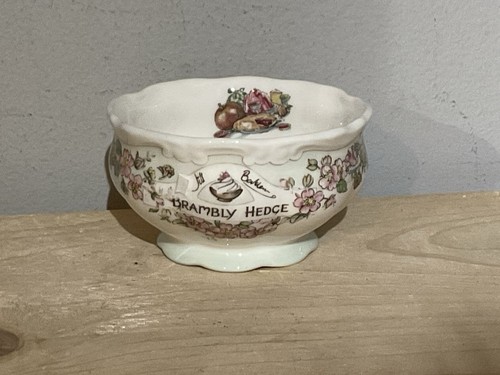 Royal doulton bramley hedge - bramley,