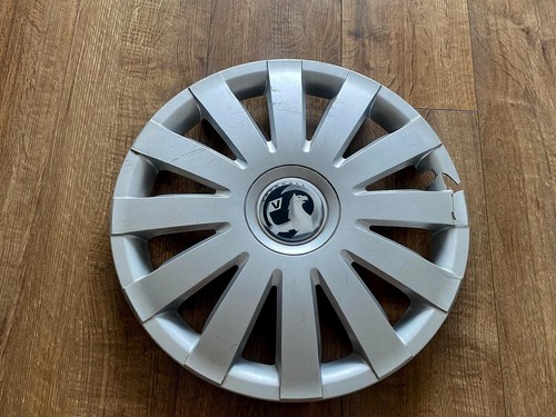 Vauxhall silver wheel trim - vauxhall,