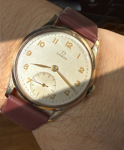 Vintage omega 9ct gold manual - omega,