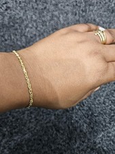 18ct Solid Gold Bracelet –