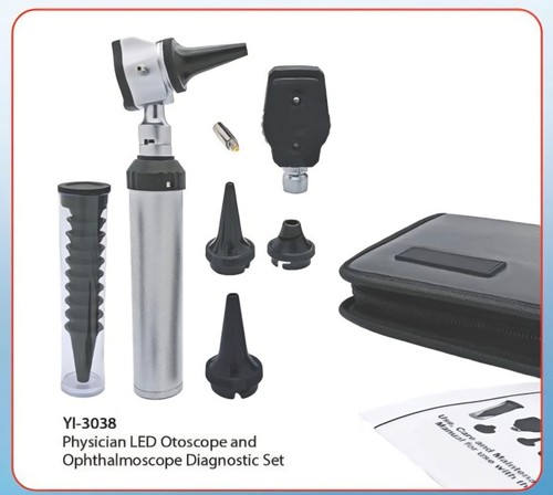 Black veterinary otoscope - black,