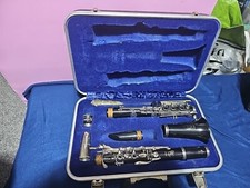 boosey and hawkes Bb clarinet with Bag/case