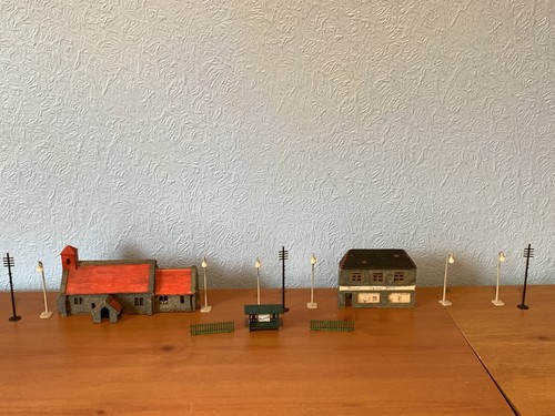 Gauge diorama street scene - street,