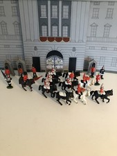 20 BRITAINS / HERALD LIFEGUARDS / HORSEGUARDS plus SENTRY BOXES and Spare Horses