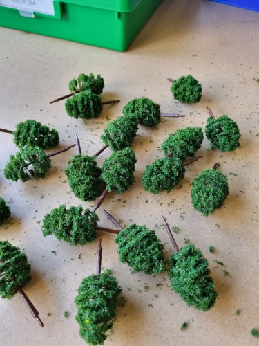 Model trees scale railroad - trees,