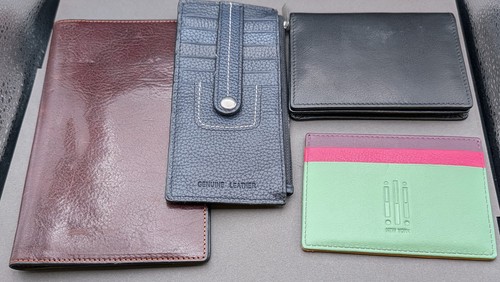 Lot leather card holders - of,