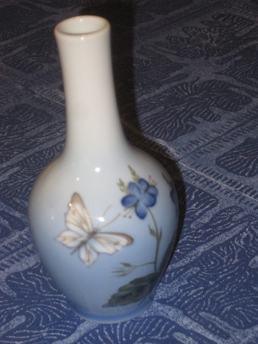 Rare vintage flower bud vase - vintage,