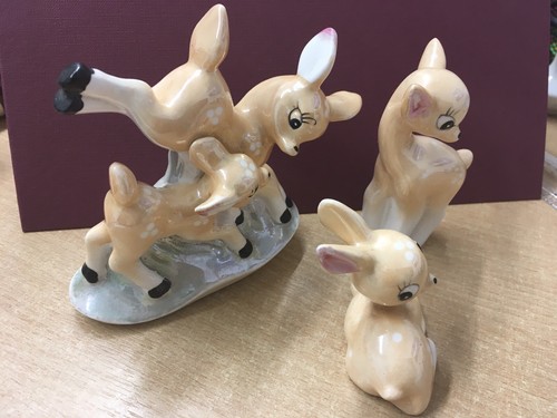 Vintage deer fawn figurines - deer,