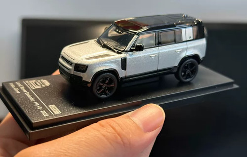 Box land rover - land,