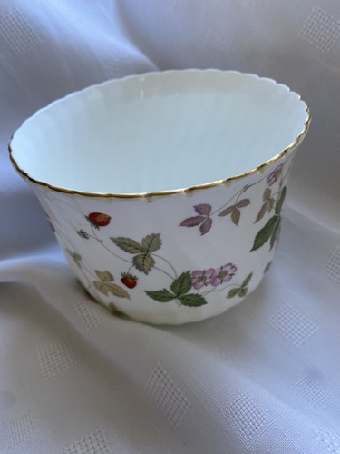 Wedgwood wild strawberry - wedgwood,