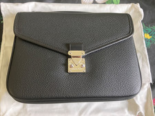 Dress Up Your Purse Paris 15