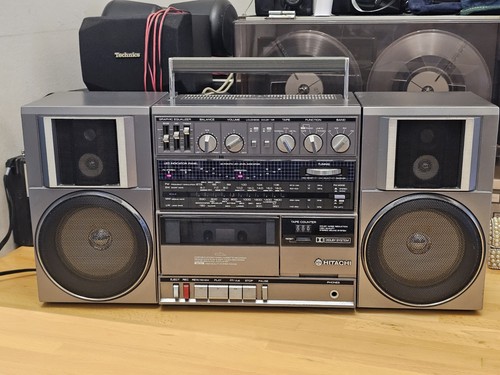 Hitachi trk 9100e stereo - hitachi,