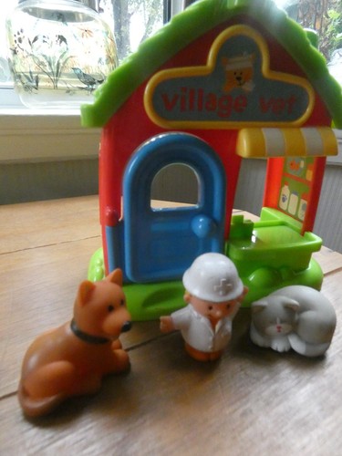 Elc happyland village vet - happyland,