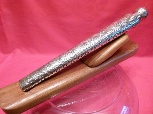 Lovely huge 1884 solid - lovely,,