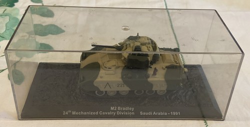 Atlas editions tank bradley - editions,