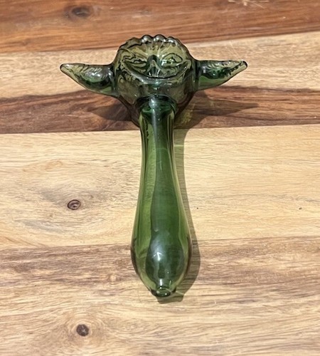 Yoda glass pipe - yoda,