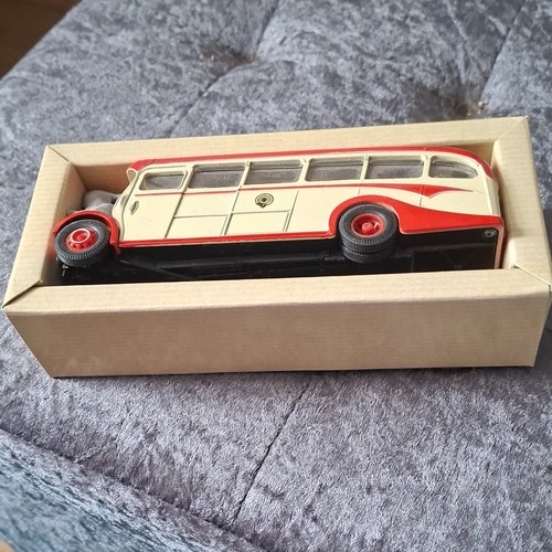 Corgi aec regal wallace - wallace, arnold