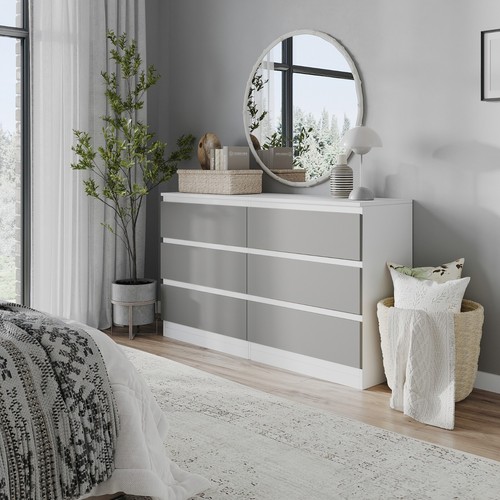 Wooden chest drawers - of,