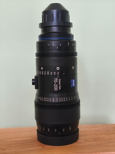 Cinema zoom lens carl - zoom, zeiss