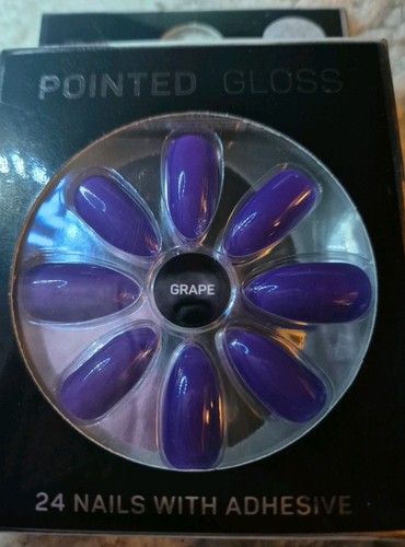 Pointed grape gloss - pointed,