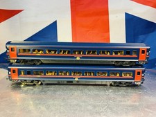 Hornby 00 GNER X2 Coaches Set