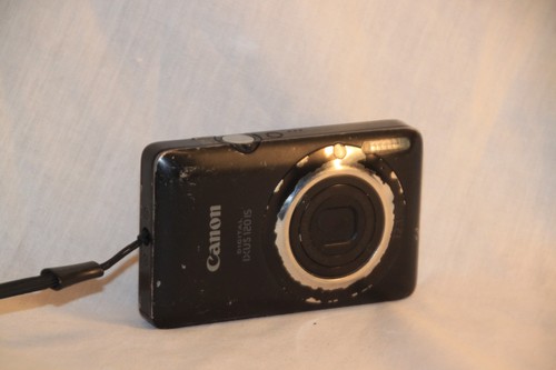 Boxed canon ixus - ixus, is