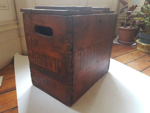 Wooden britvic carrying crate - wooden,