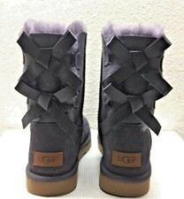 UGG CLASSIC SHORT BAILEY BOW II NIGHTFALL WOMEN BOOTS US 7 / EU 38 / UK 5.5 