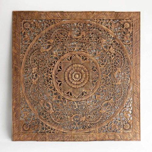 The queen mandala wooden - "the,