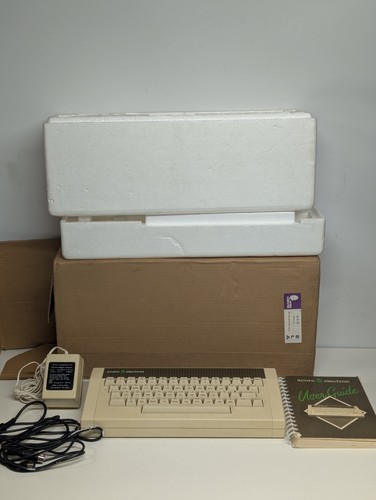 Acorn electron computer - electron,