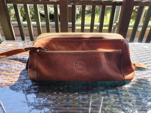 Lorton and horn - lorton, leather