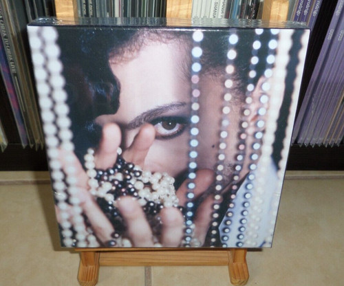 Prince diamonds and - prince, pearls