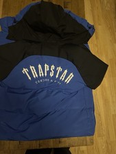 Trapstar Irongate AW23 Men's Hooded Puffer Jacket Black/Blue, UK M