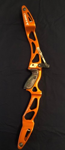 Hoyt gold medalist - 25”,
