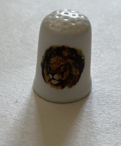 Bone china lion thimble - bone,