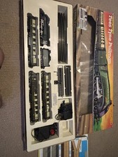 Hornby Tyne Tees Pullman Train