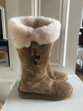 Ugg Plumdale Women Size 5. New