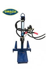 Gwaza Vertical Hydraulic Log