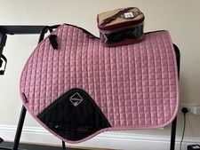 LeMieux Blush Pink Saddle Pad Set S/M CC Numnah And S/M Polo Bandages/Leg Wraps