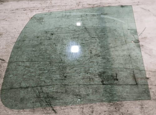 Right rear door glass nissan - right,