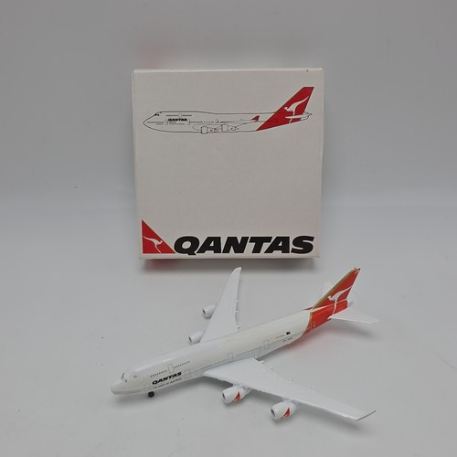 Schabak qantas airlines boeing - schabak,