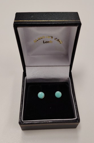 Vintage silver turquoise stud