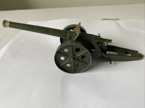 Vintage britains - 8”,