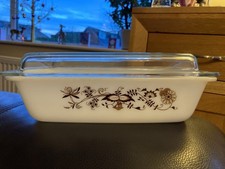 VINTAGE  PYREX BROWN VINE