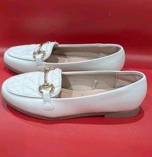 New Look Woman's Comfort  Wide